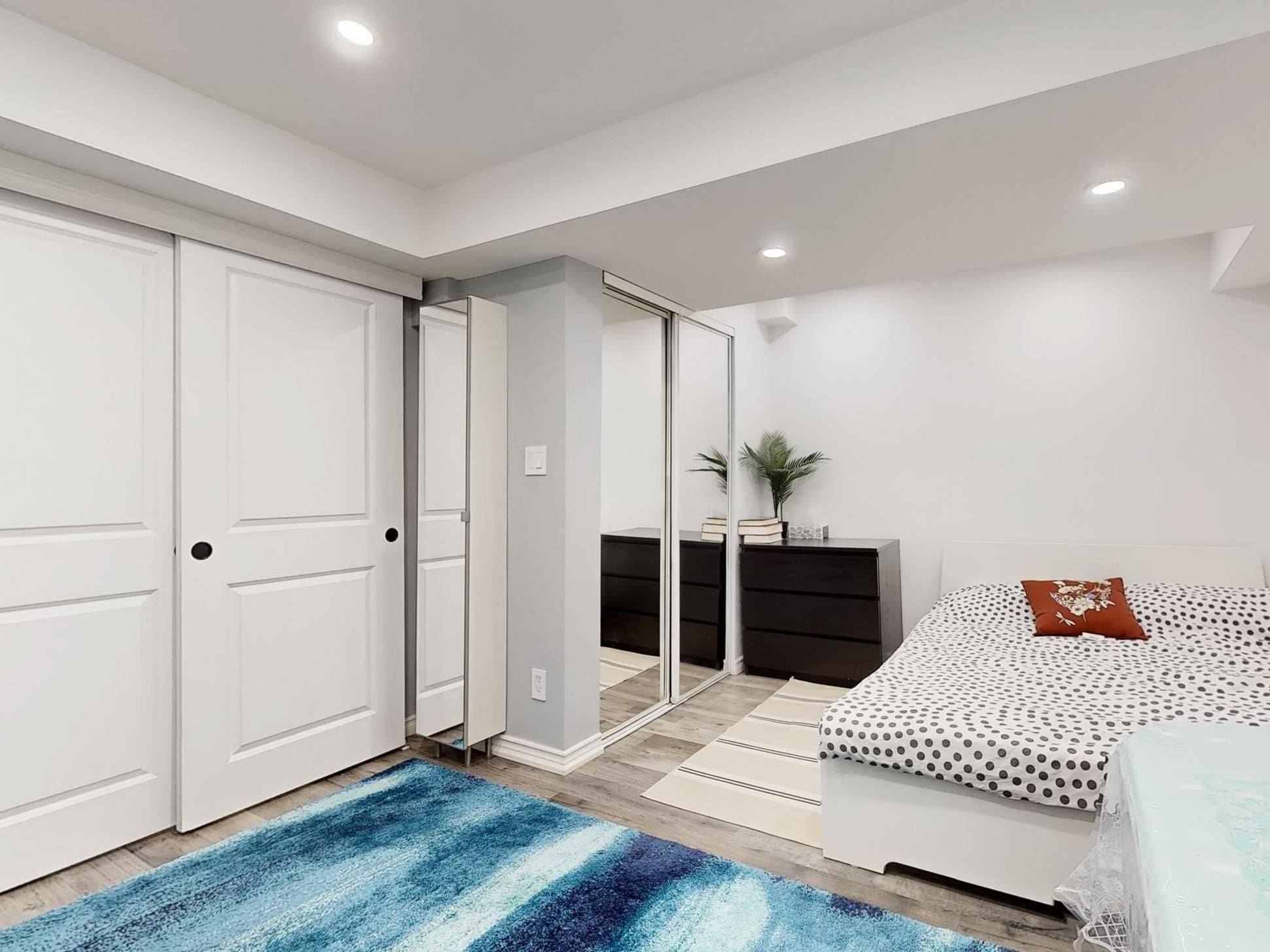 Richmond Hill, ON L4B 4C9,81 Northern Heights DR #5A