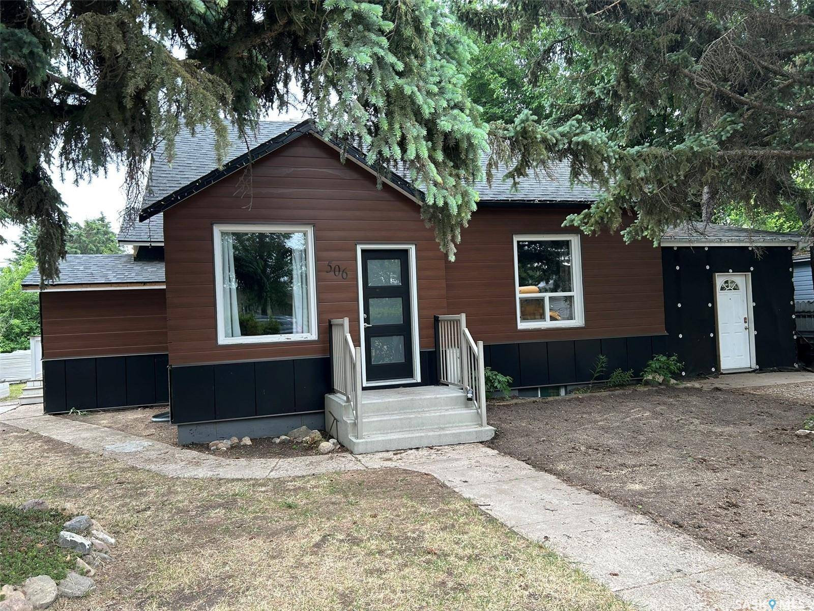506 1st STREET E, Hepburn, SK S0K 1Z0
