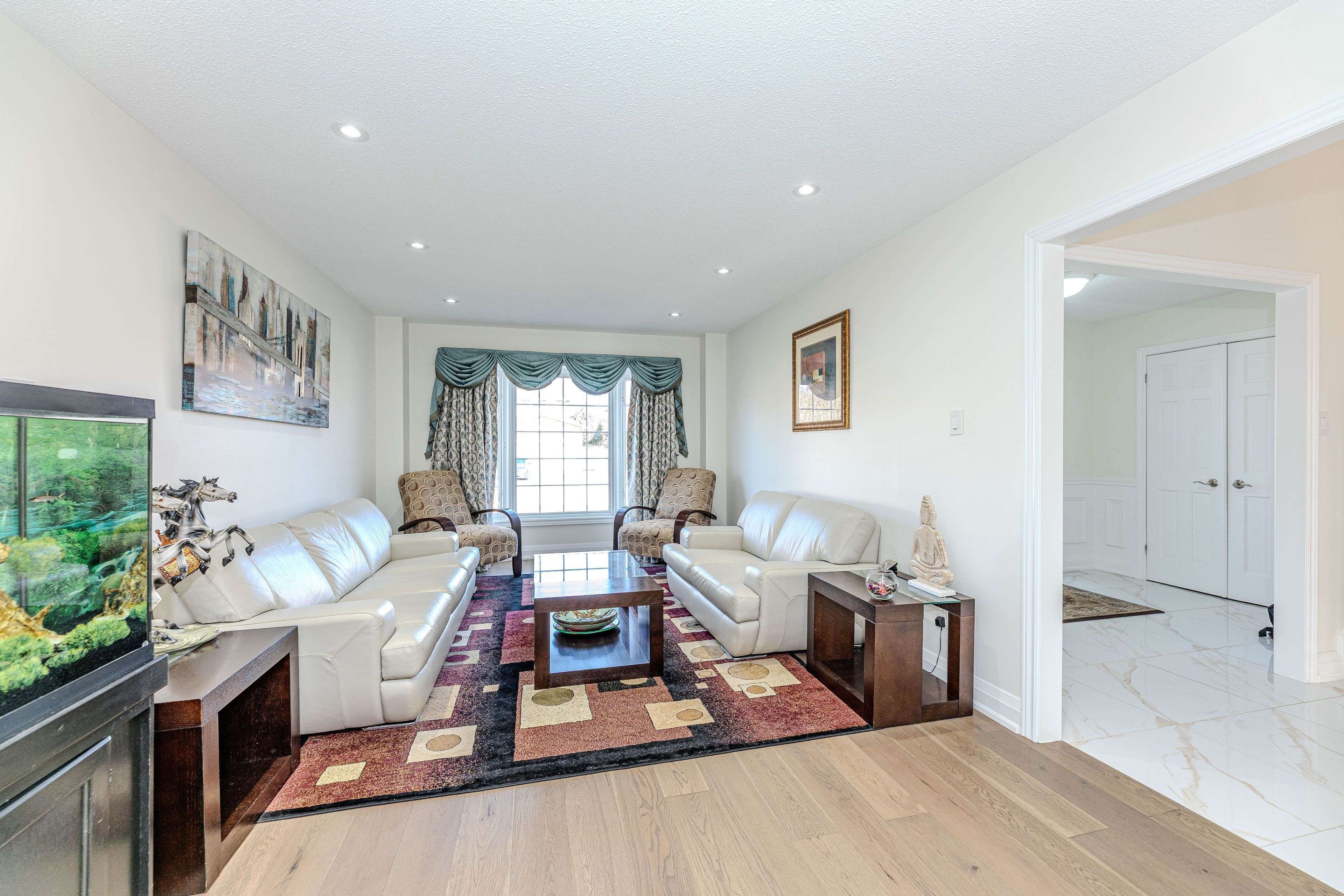 Oakville, ON L6M 2J7,1310 Greenridge CIR