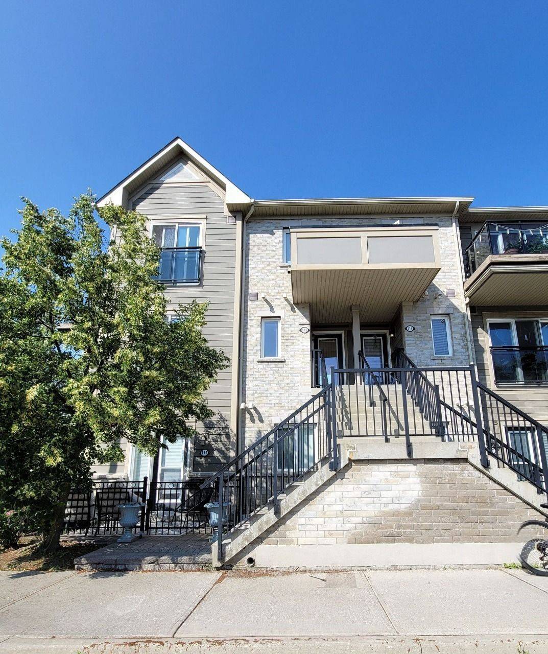 2891 Rio CT #113, Mississauga, ON L5M 0S3