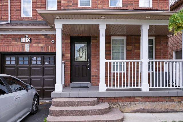 112 Saintsbury CRES, Brampton, ON L6R 2V8
