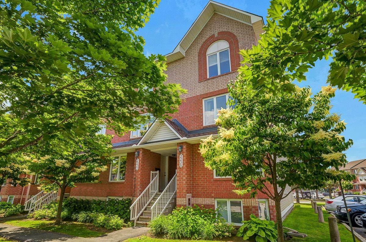 Orleans - Cumberland And Area, ON K4A 4T7,2232 Bois Vert PL