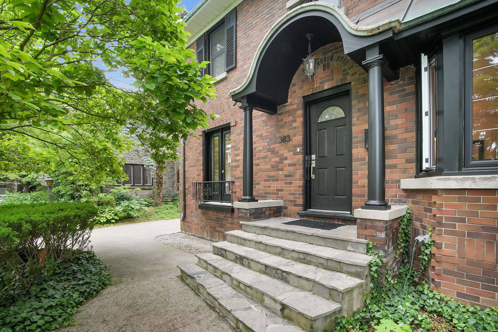 London East, ON N6A 2K3,383 Huron ST