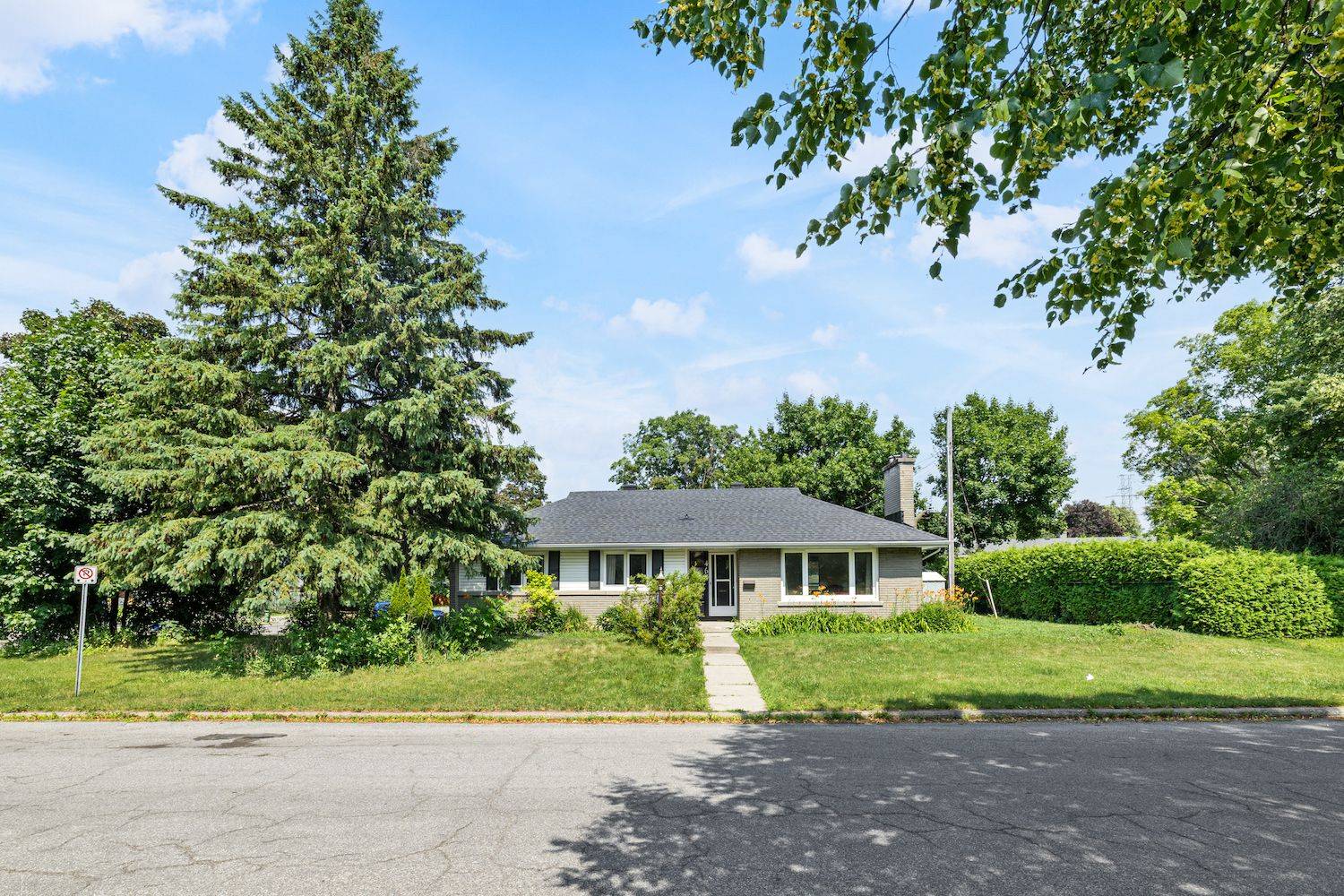467-469 Braydon AVE, Alta Vista And Area, ON K1G 0W7