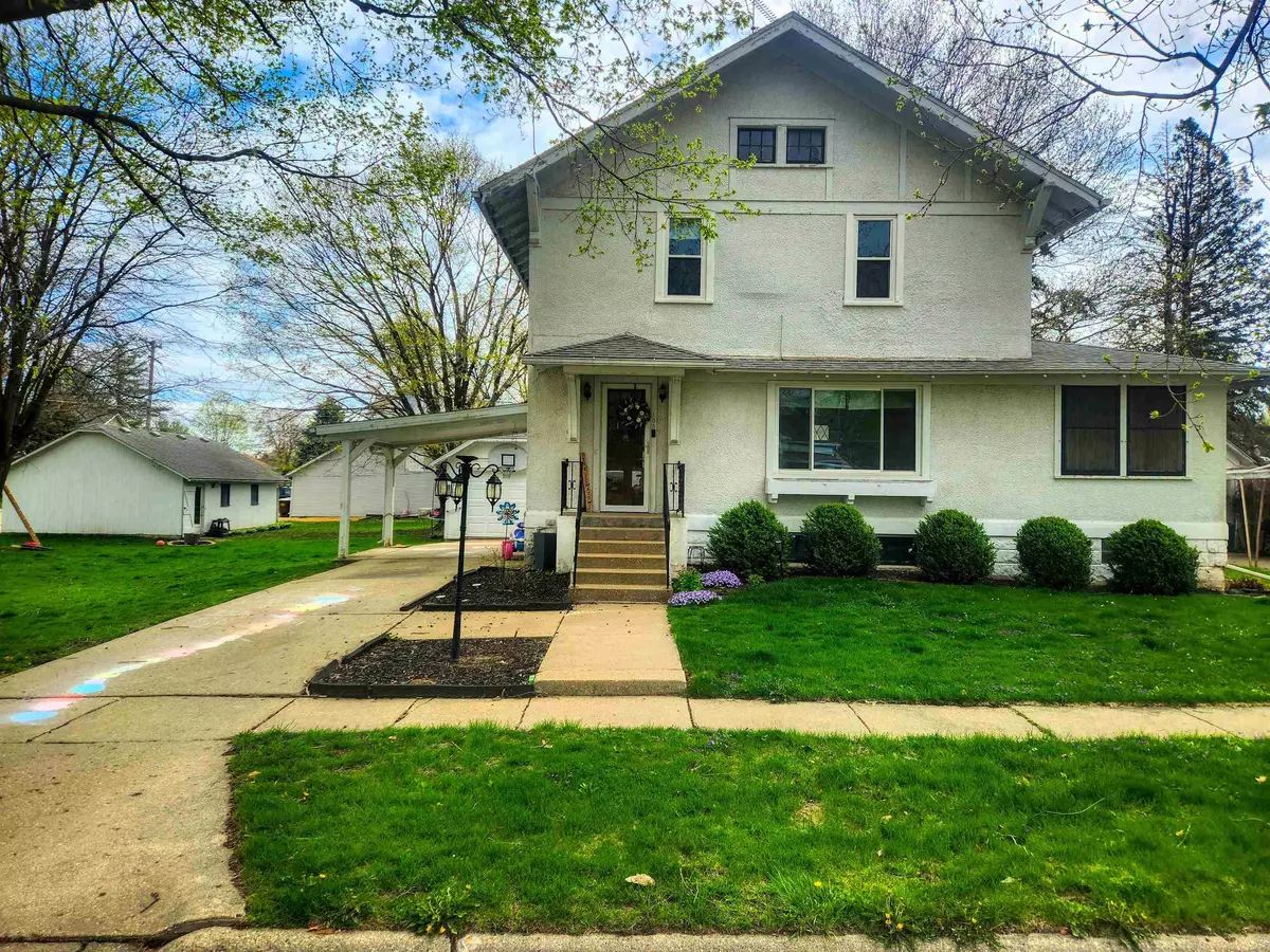 Shannon, IL 61078,105 S Linn Street