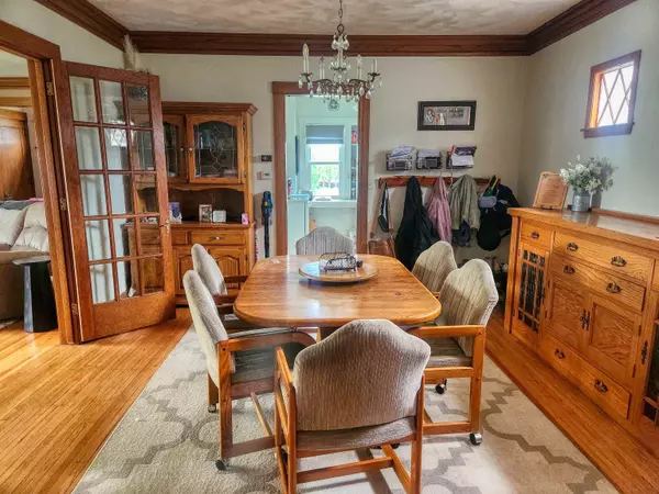 Shannon, IL 61078,105 S Linn Street
