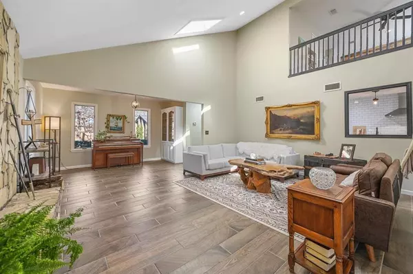 Trophy Club, TX 76262,9 Meadowbrook Lane