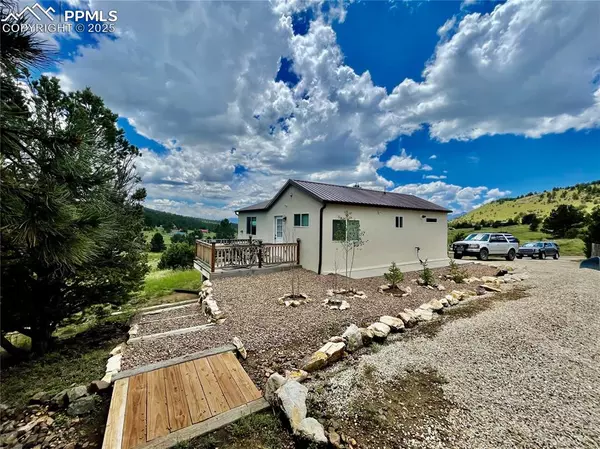 291 Junkins LOOP, Westcliffe, CO 81252