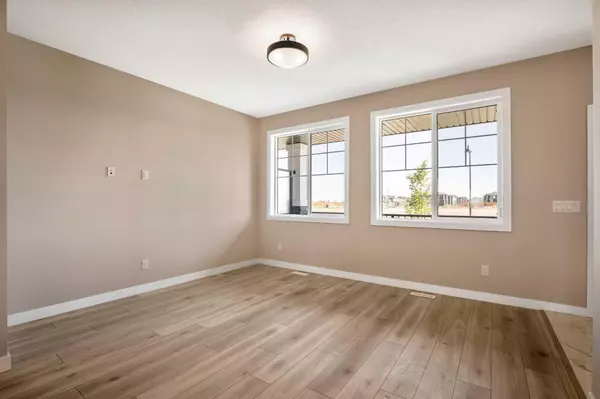 Calgary, AB T2X 4Y2,53 Creekstone DR SW