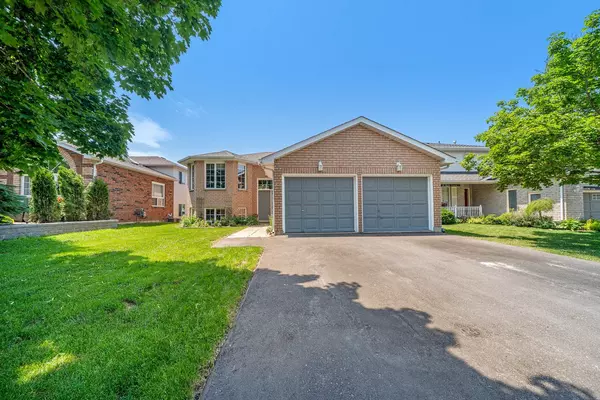 Springwater, ON L0L 1P0,32 Ritchie CRES