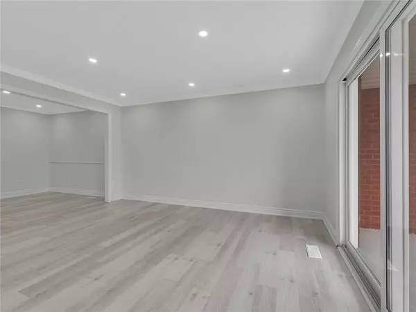 Brampton, ON L6V 3K2,6 Major Oaks DR