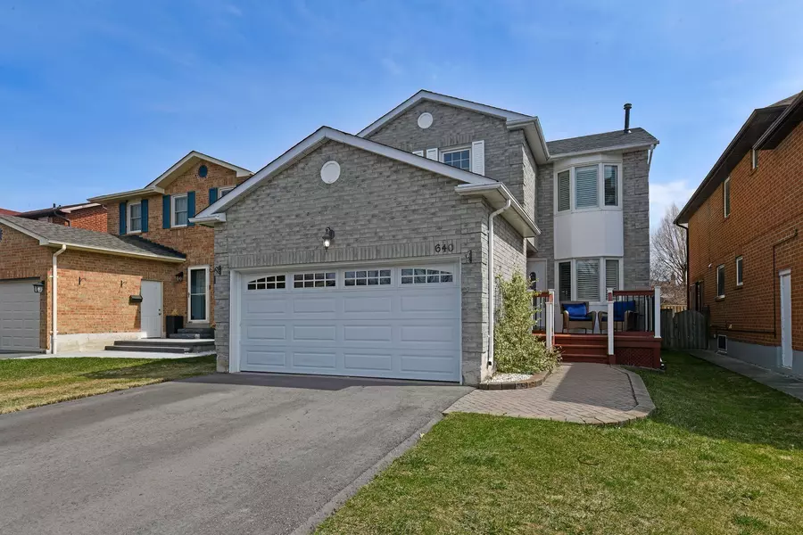 640 Chiron CRES, Pickering, ON L1V 4T4