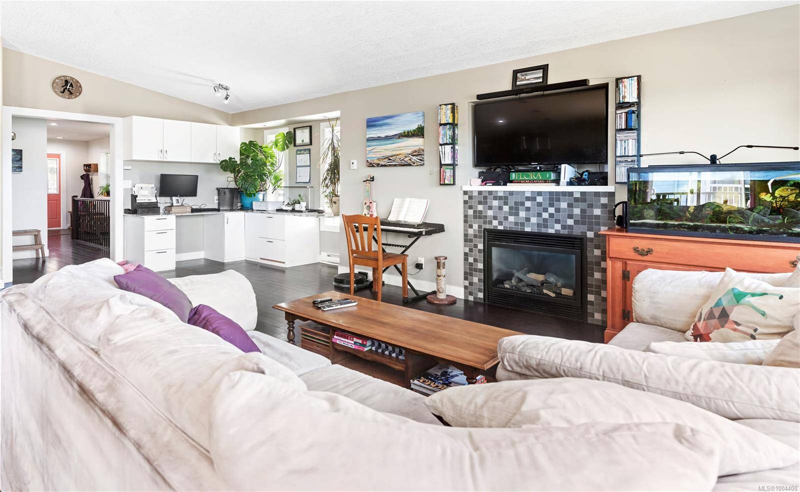 Sooke, BC V9Z 0W4,6561 Arranwood Dr