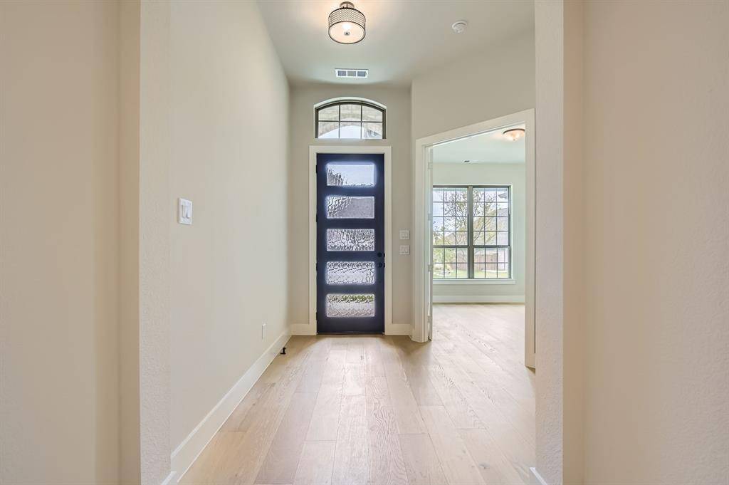Rhome, TX 76078,141 Longhorn Bend