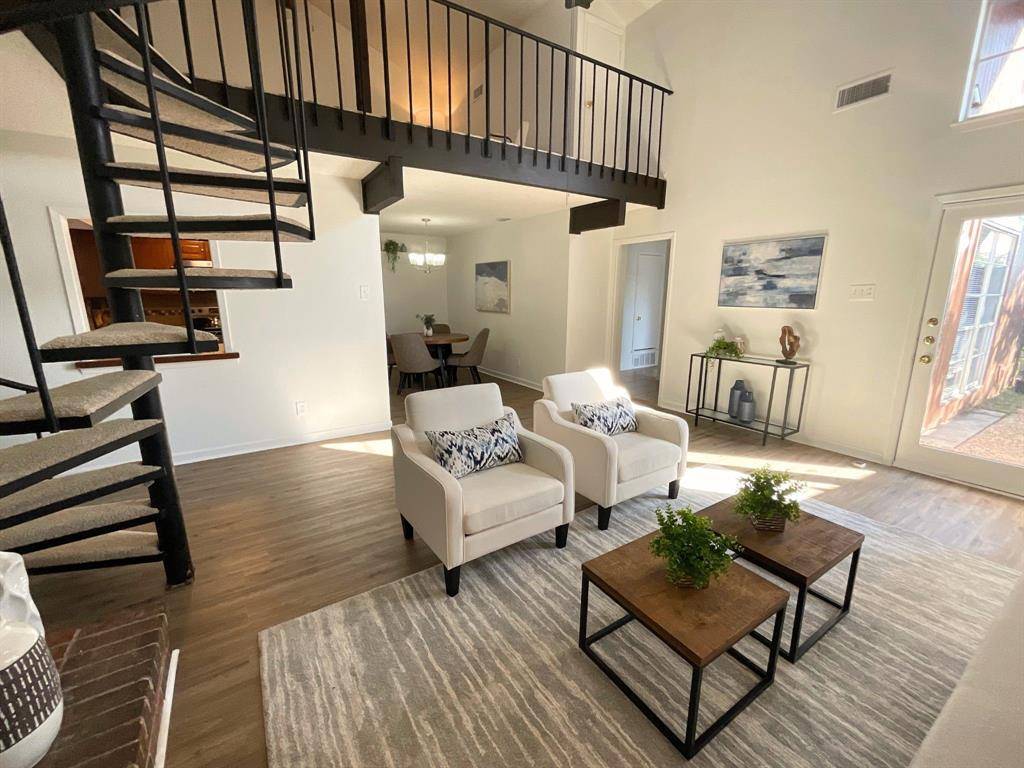 9434 Chimney Corner Lane, Dallas, TX 75243