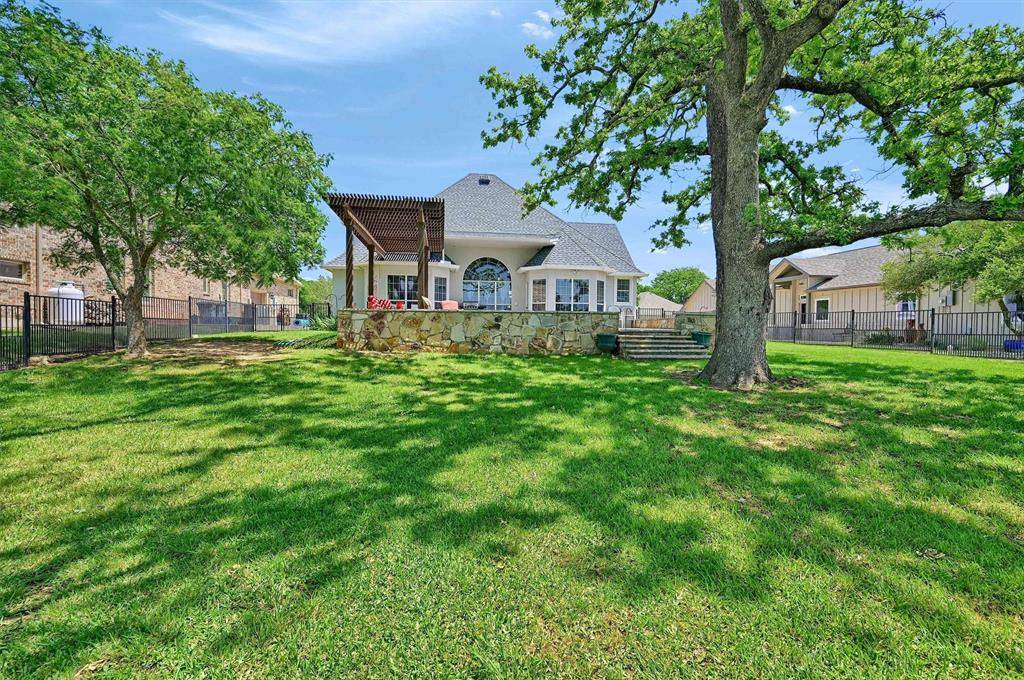 Lake Kiowa, TX 76240,615 Kiowa Drive W