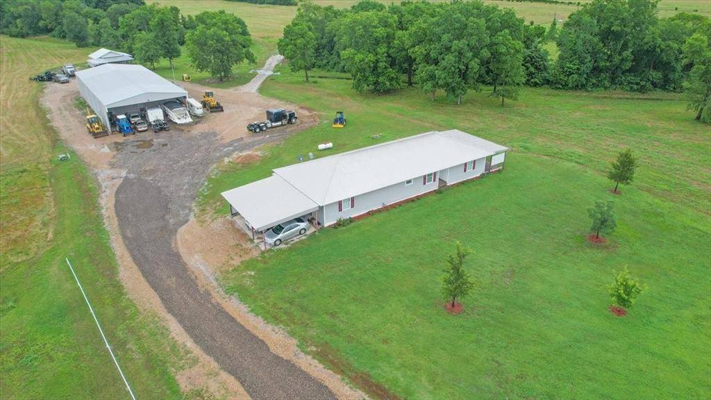 Bonham, TX 75418,1176 W FM 1753