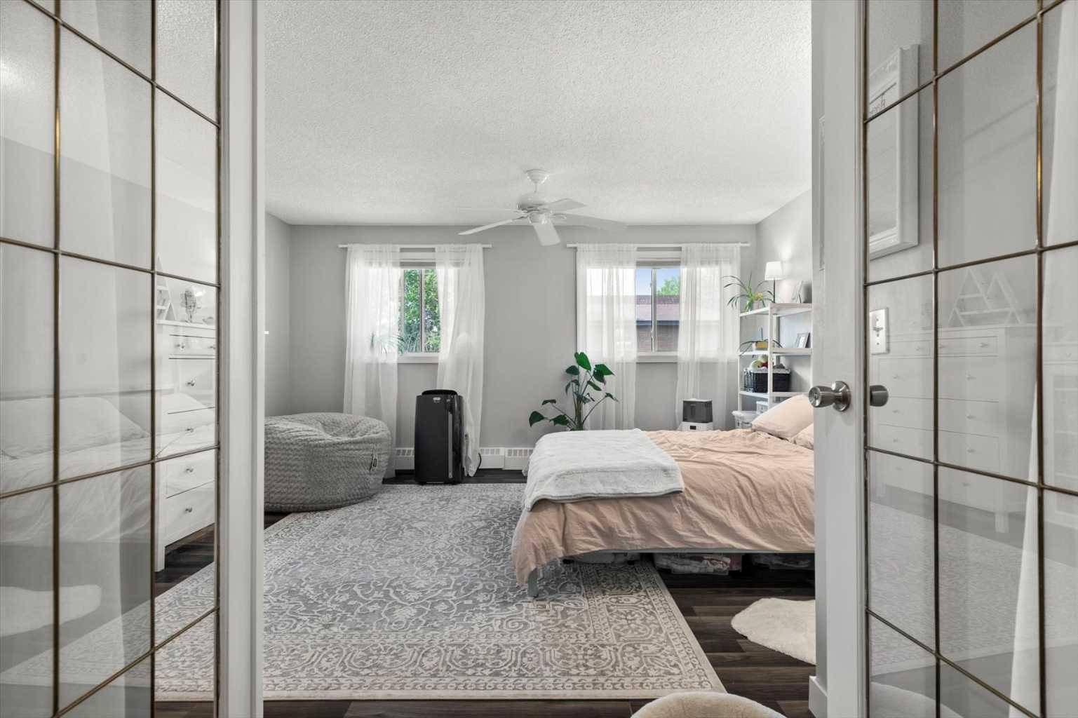 393 Patterson HL SW #3304, Calgary, AB T3H2P4