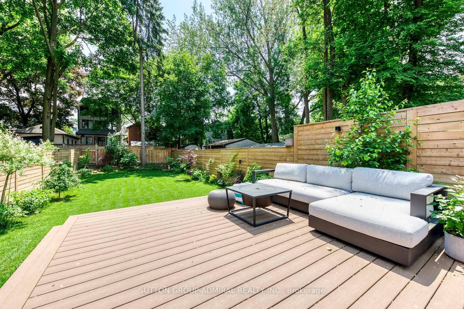 Toronto C10, ON M4S 1V5,93 Soudan AVE