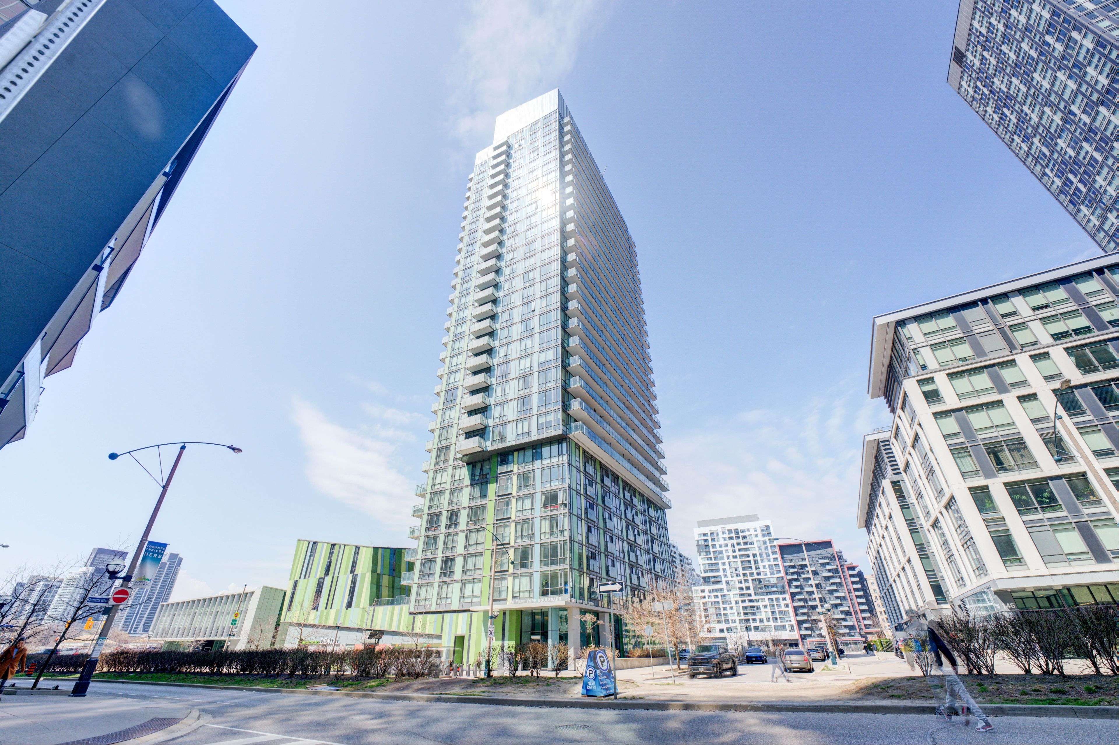 Toronto C01, ON M5V 0E6,170 Fort York BLVD #404