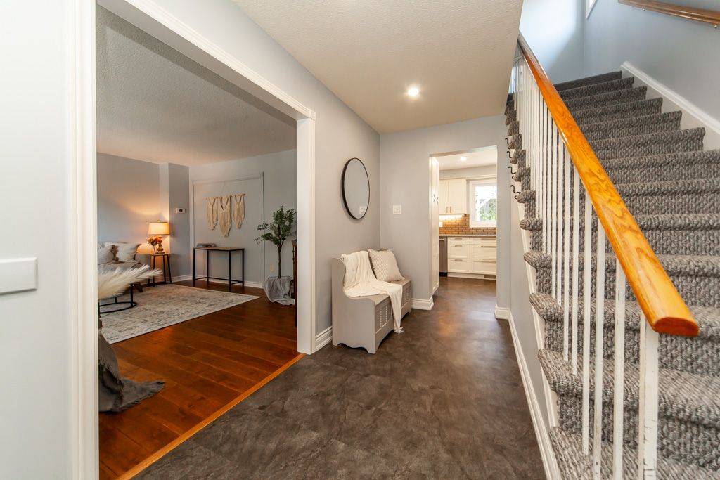 Scugog, ON L9L 1K8,98 Chester CRES