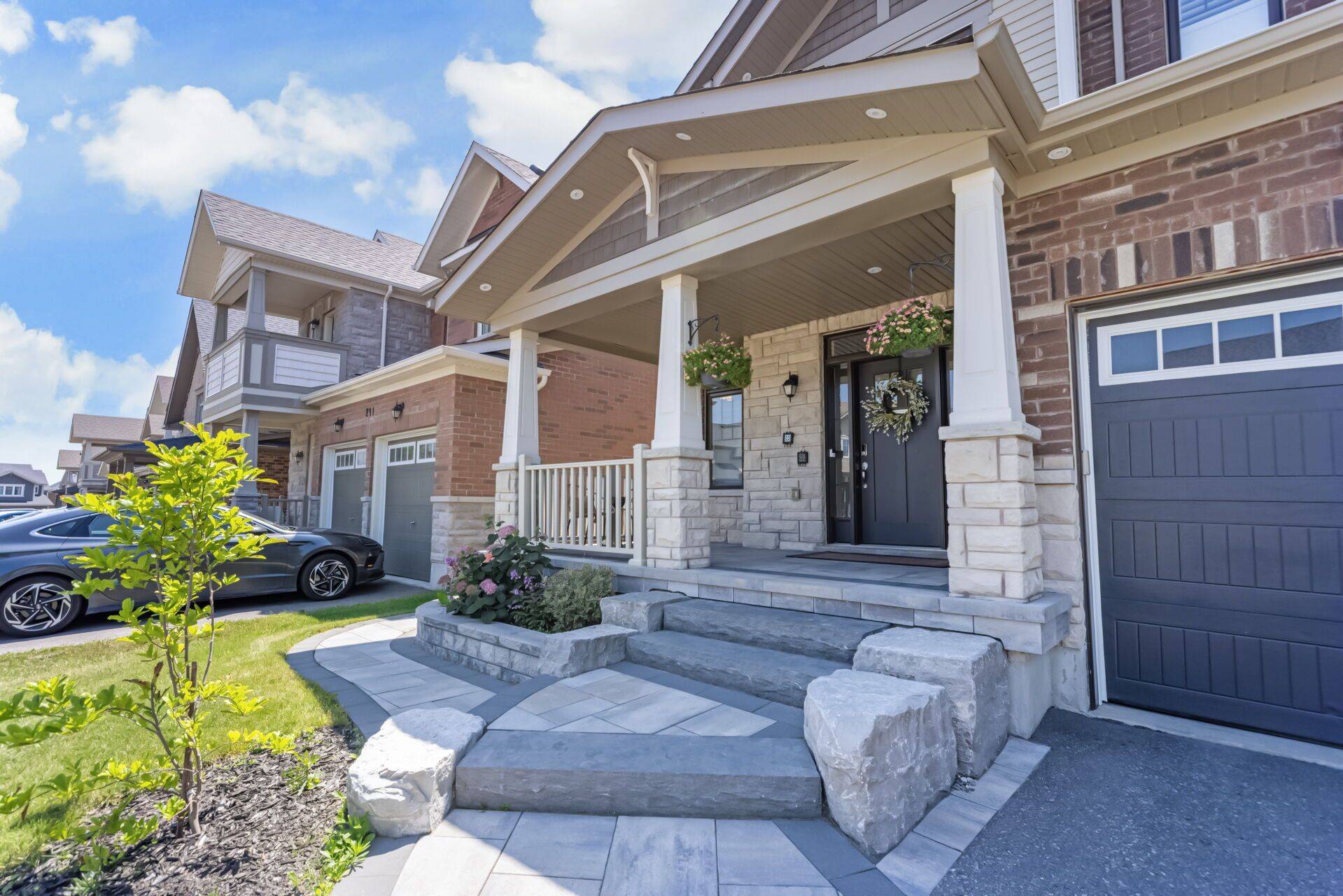 Oshawa, ON L1L 0J8,207 Symington AVE