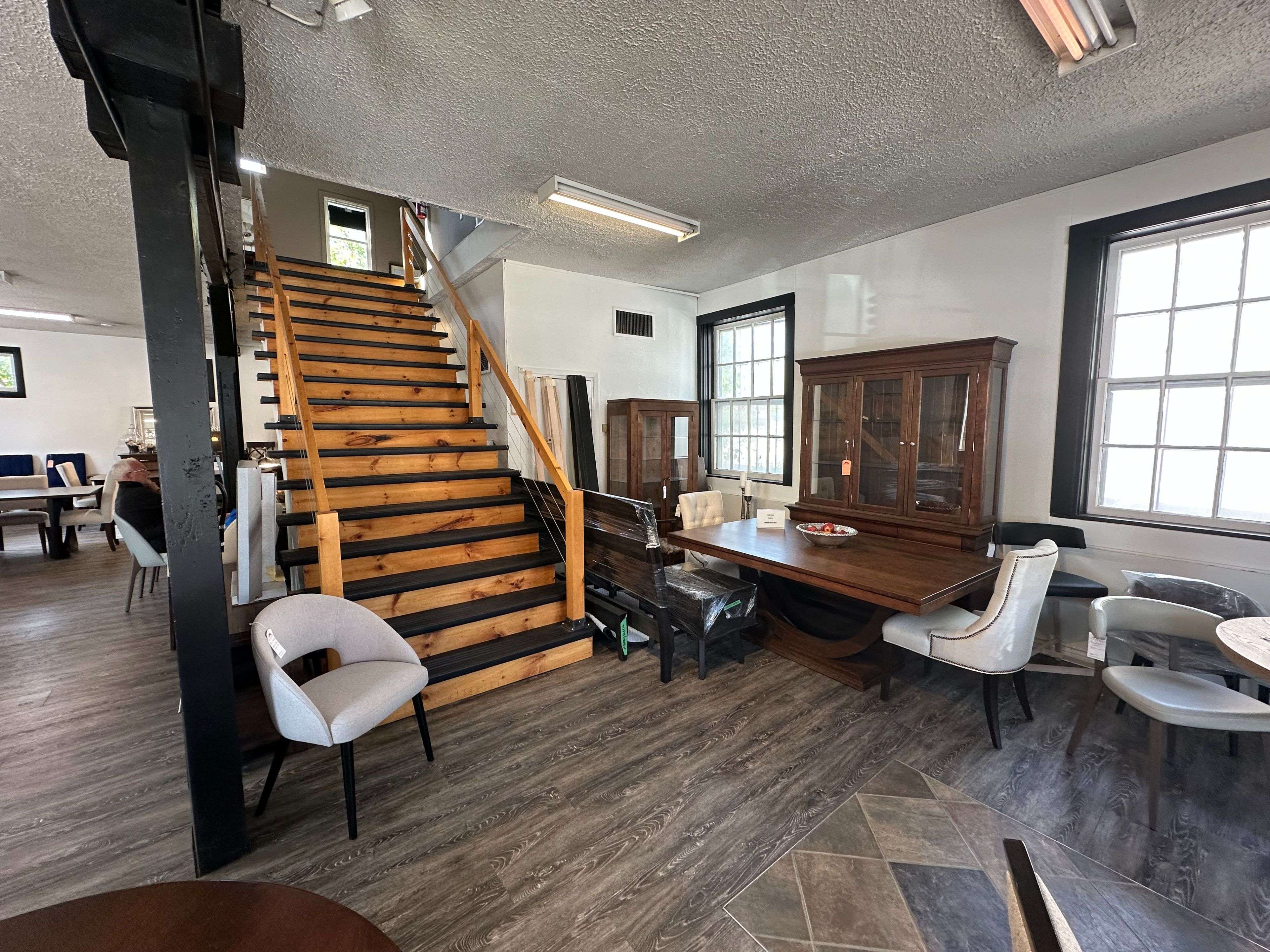 Whitby, ON L1N 6A4,111 Dunlop ST W
