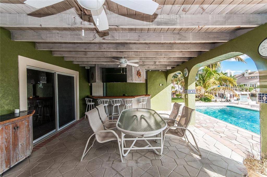 Pompano Beach, FL 33062,2732 NE 10th St