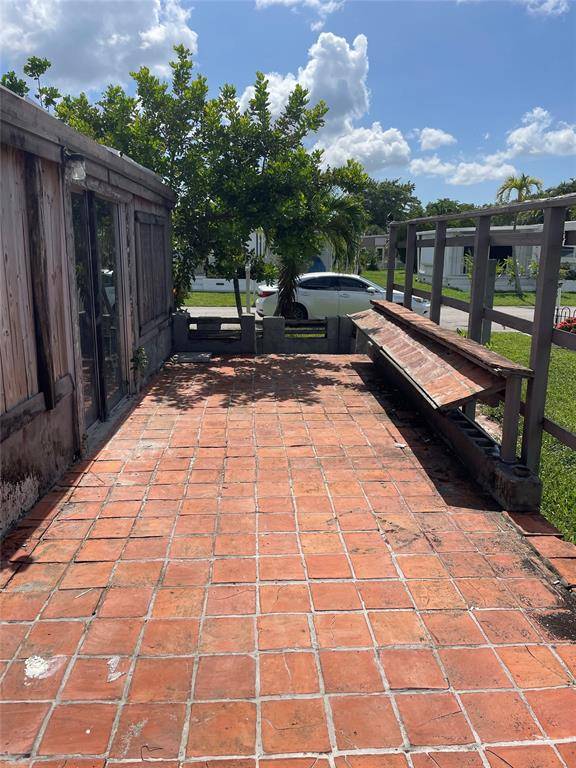 Davie, FL 33324,1851 SW 83rd Ter