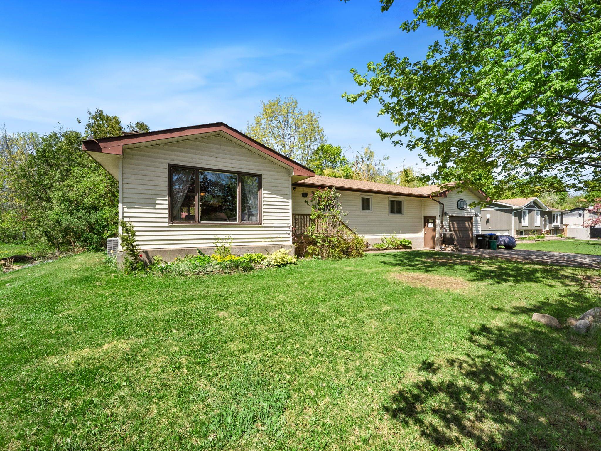 4462 Orkney HTS, Ramara, ON L3V 0S1
