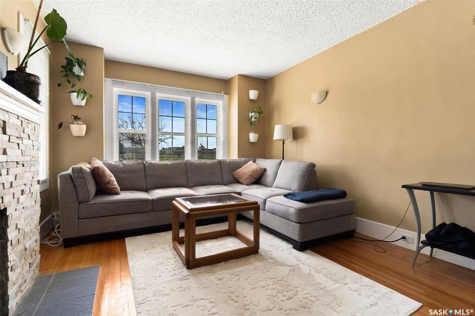 Regina, SK S4P 1H6,2549 Winnipeg STREET