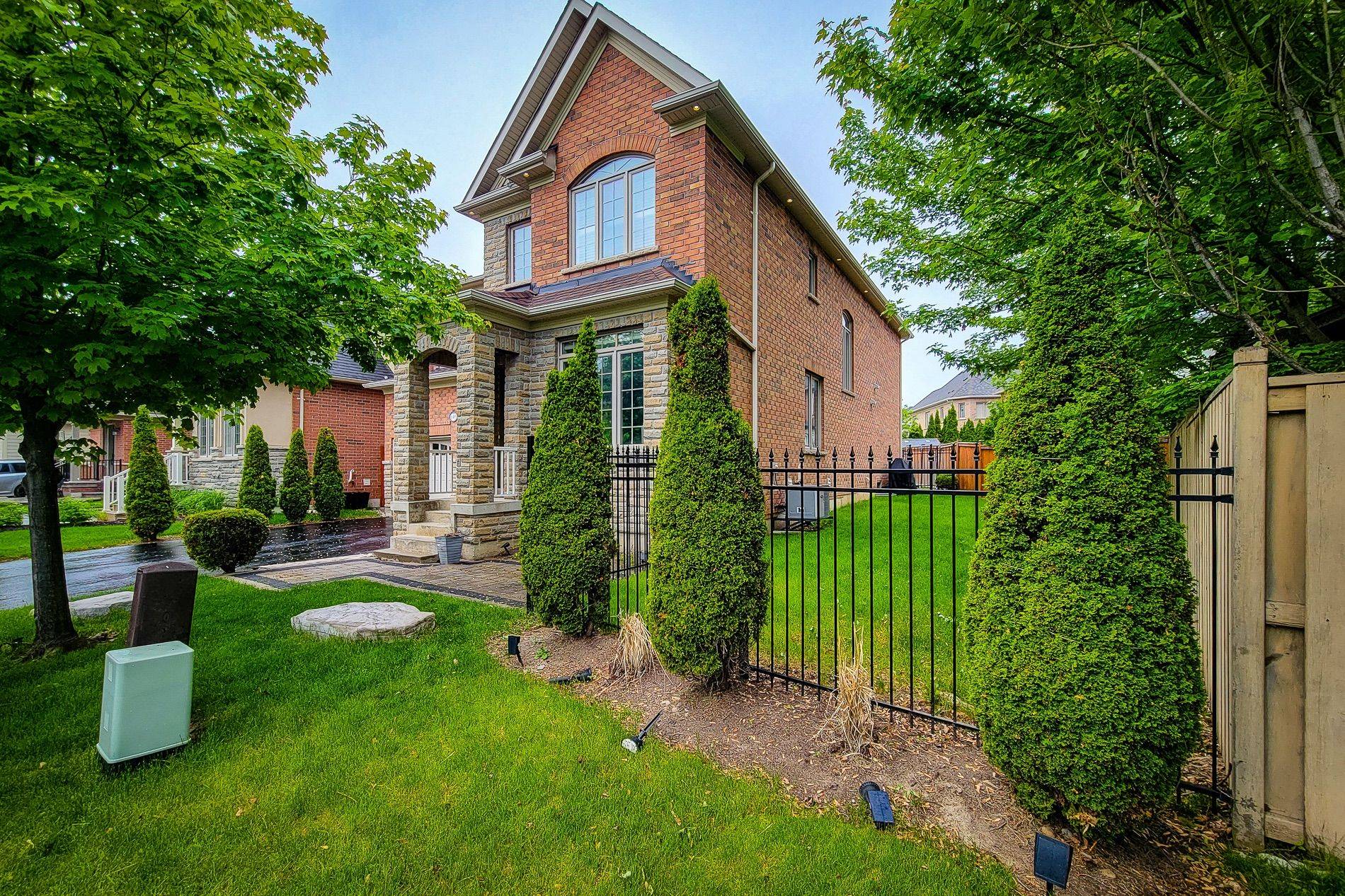 Milton, ON L9T 4V1,149 Forbes TER
