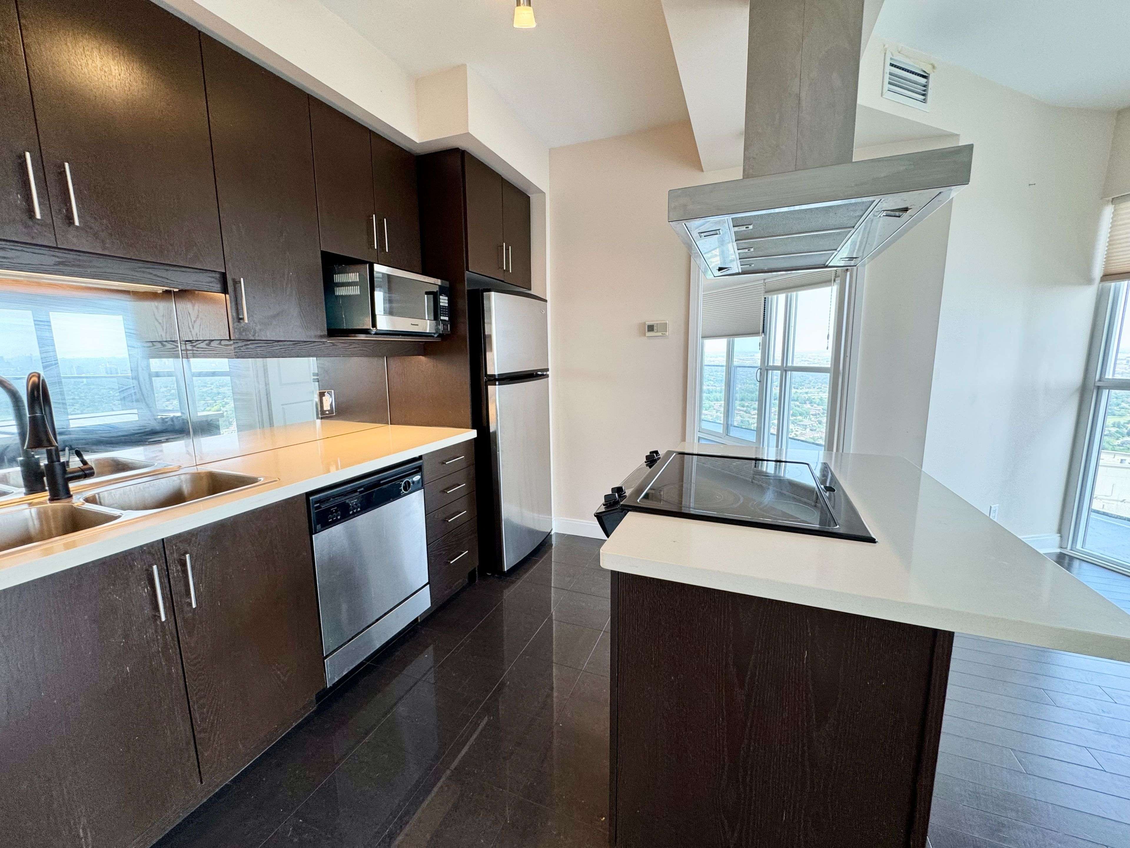 Mississauga, ON L4Z 0A9,60 Absolute AVE #4408