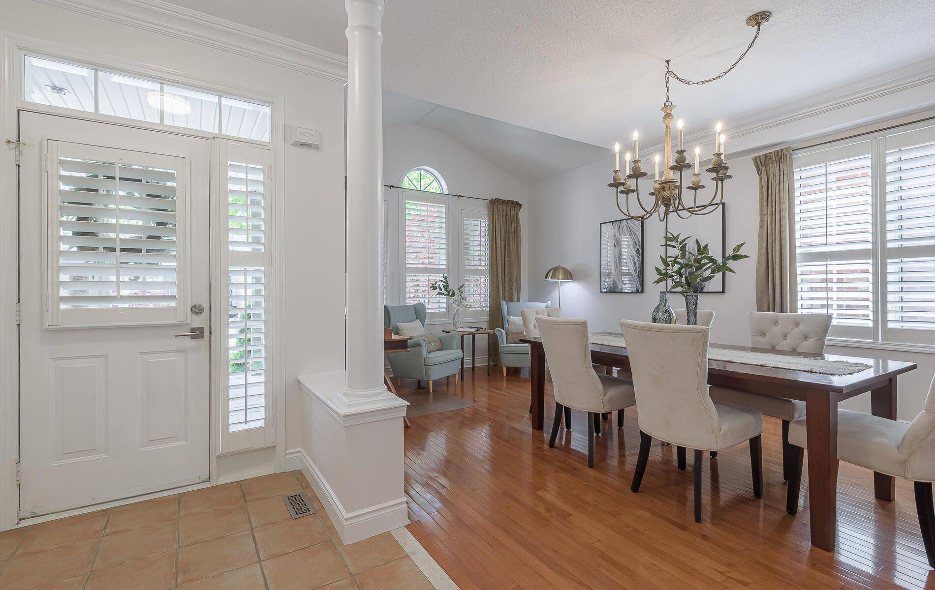 Burlington, ON L7L 6V4,5651 Roseville CT