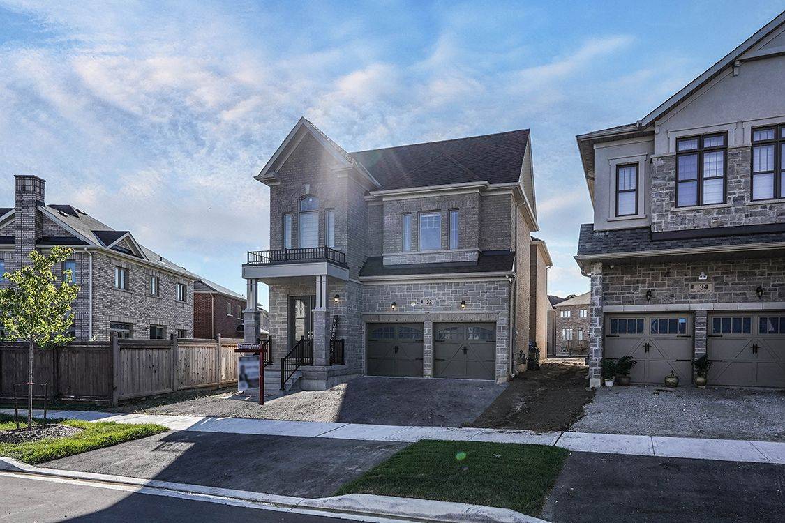 32 Dotchson AVE, Caledon, ON L7C 4G6