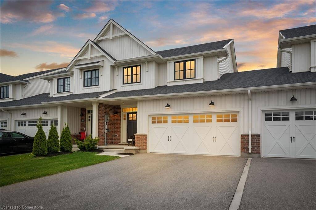 18 Livingston DR, Tillsonburg, ON N4G 0J3