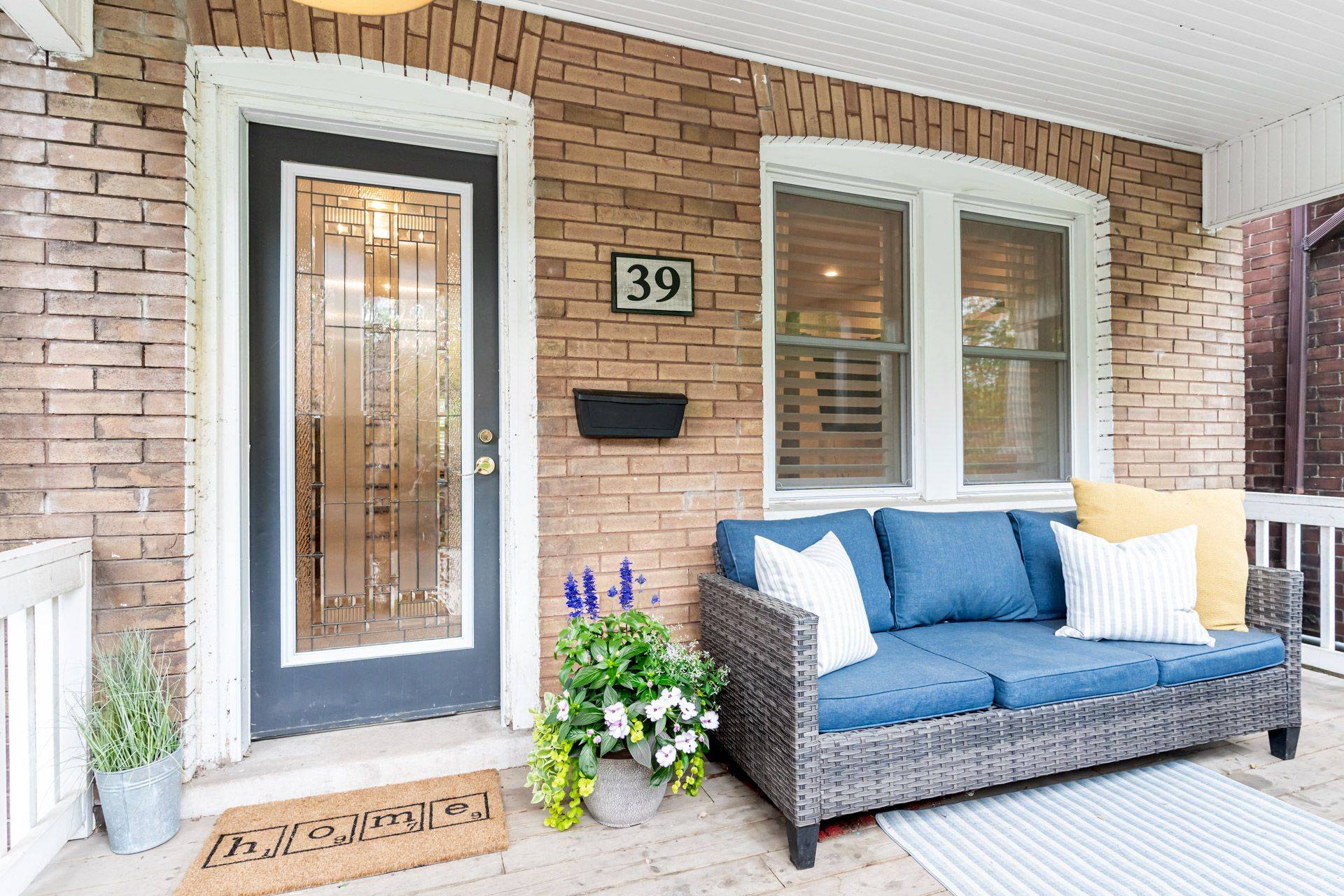 Hamilton, ON L8M 3E4,39 East Bend AVE S