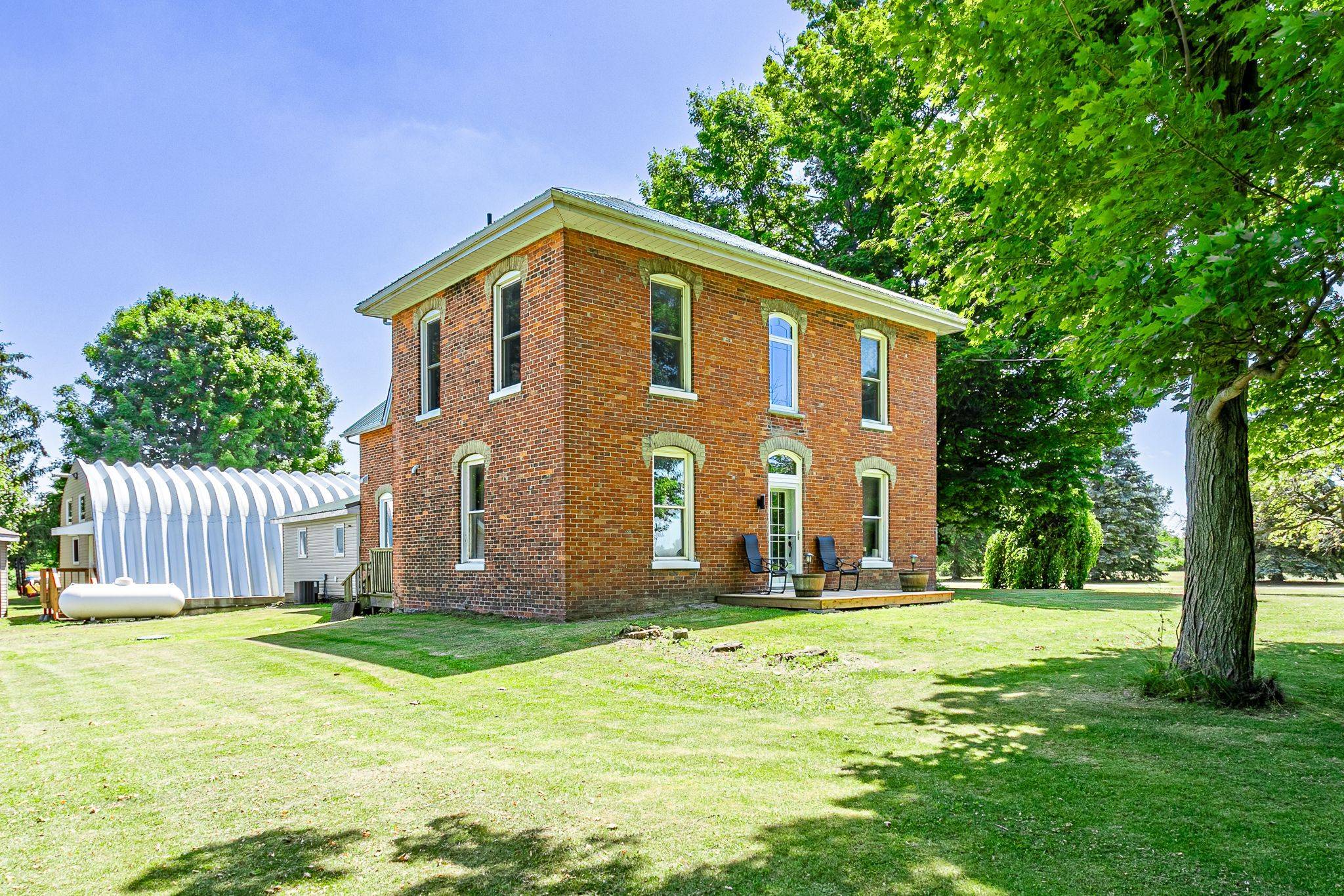 Norfolk, ON N0E 1Y0,652 Villa Nova RD