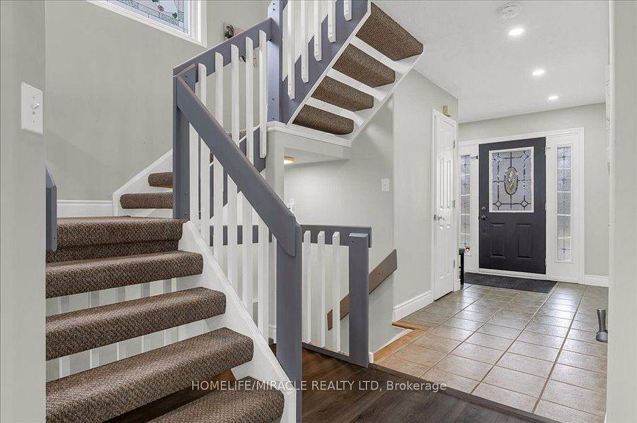 Woolwich, ON N3B 3M4,14 Snow Goose CRES