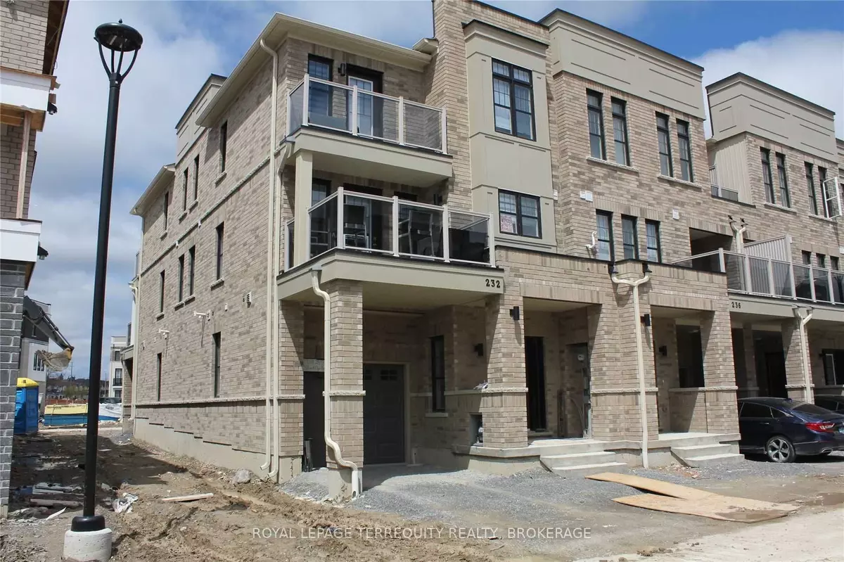 Clarington, ON L1C 7E8,232 Lord Elgin WAY