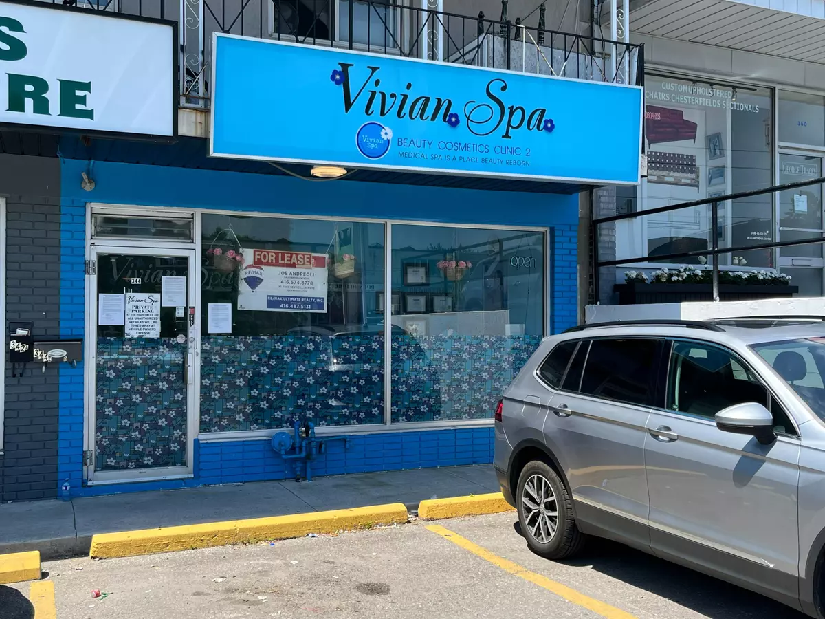 Toronto W04, ON M6B 3H8,344 Marlee AVE