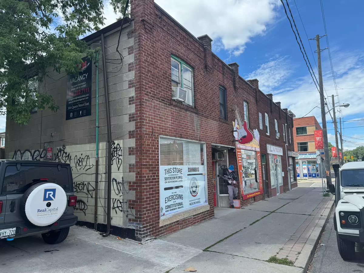 Toronto W03, ON M6M 1A8,469 Rogers RD
