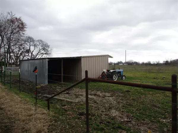 Point, TX 75472,364 Rains County road 4530