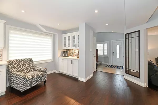 Pickering, ON L1V 4T4,640 Chiron CRES