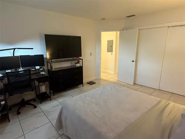 Wilton Manors, FL 33334,2607 NE 8th Ave #22
