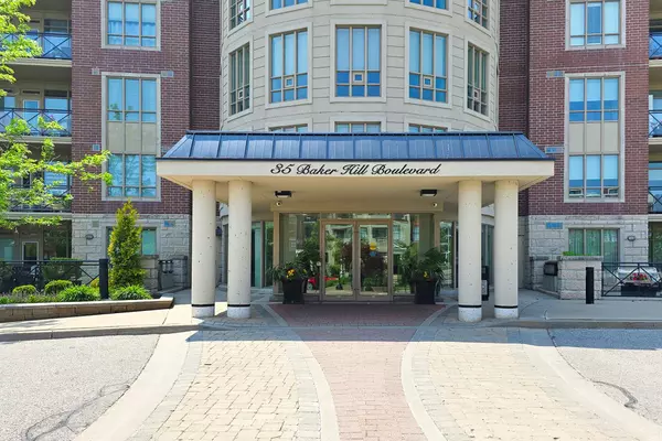 Whitchurch-stouffville, ON L4A 1P8,35 Baker Hill BLVD #305