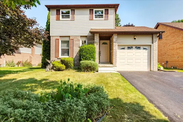 86 Princess ST, East Gwillimbury, ON L0G 1M0