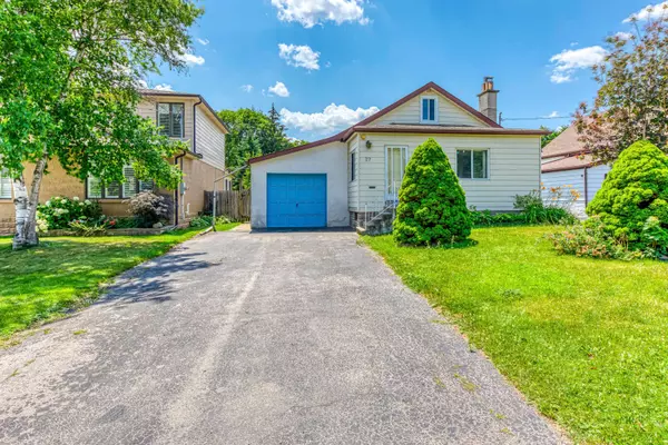 27 Barker AVE, Toronto W10, ON M9V 1E6