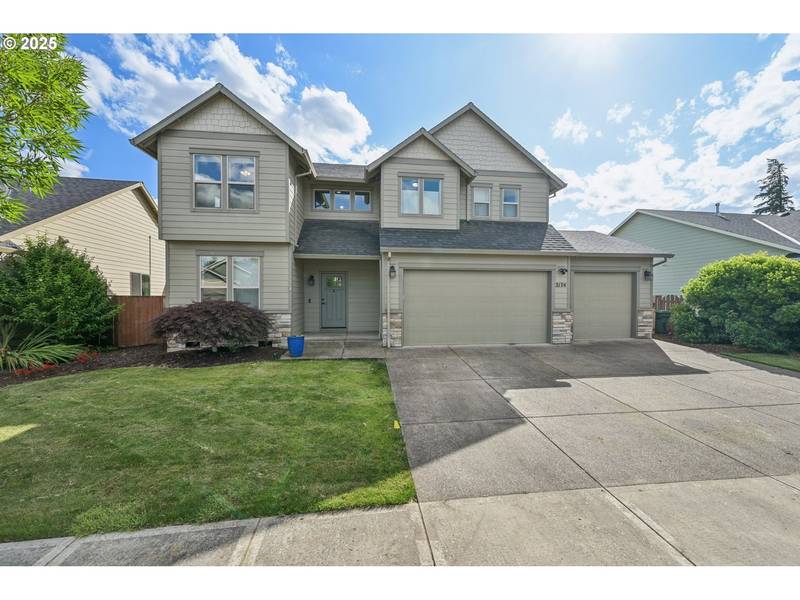 2174 A ST, Hubbard, OR 97032