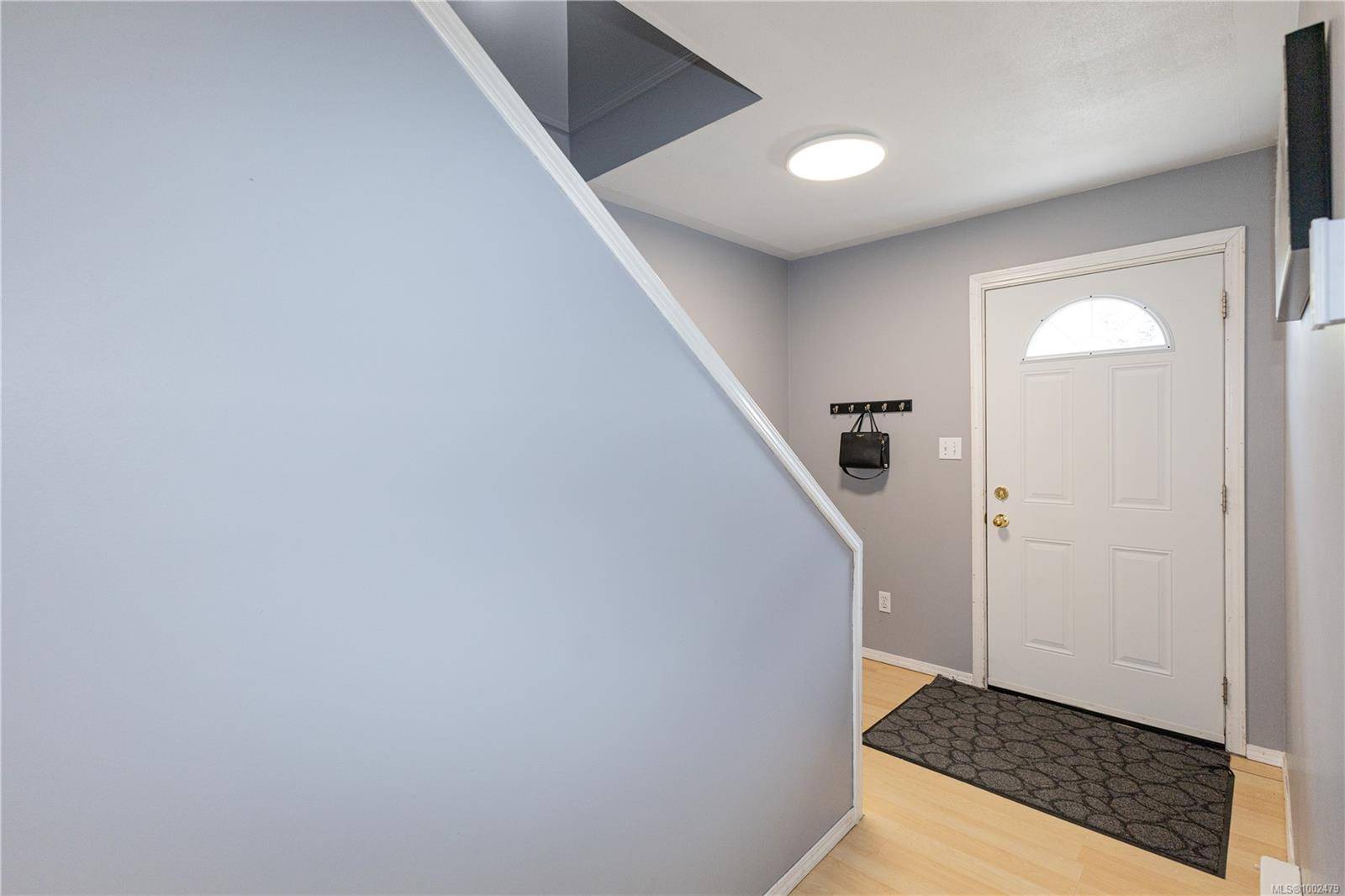 Campbell River, BC V9W 7Y9,768 Robron Rd #1